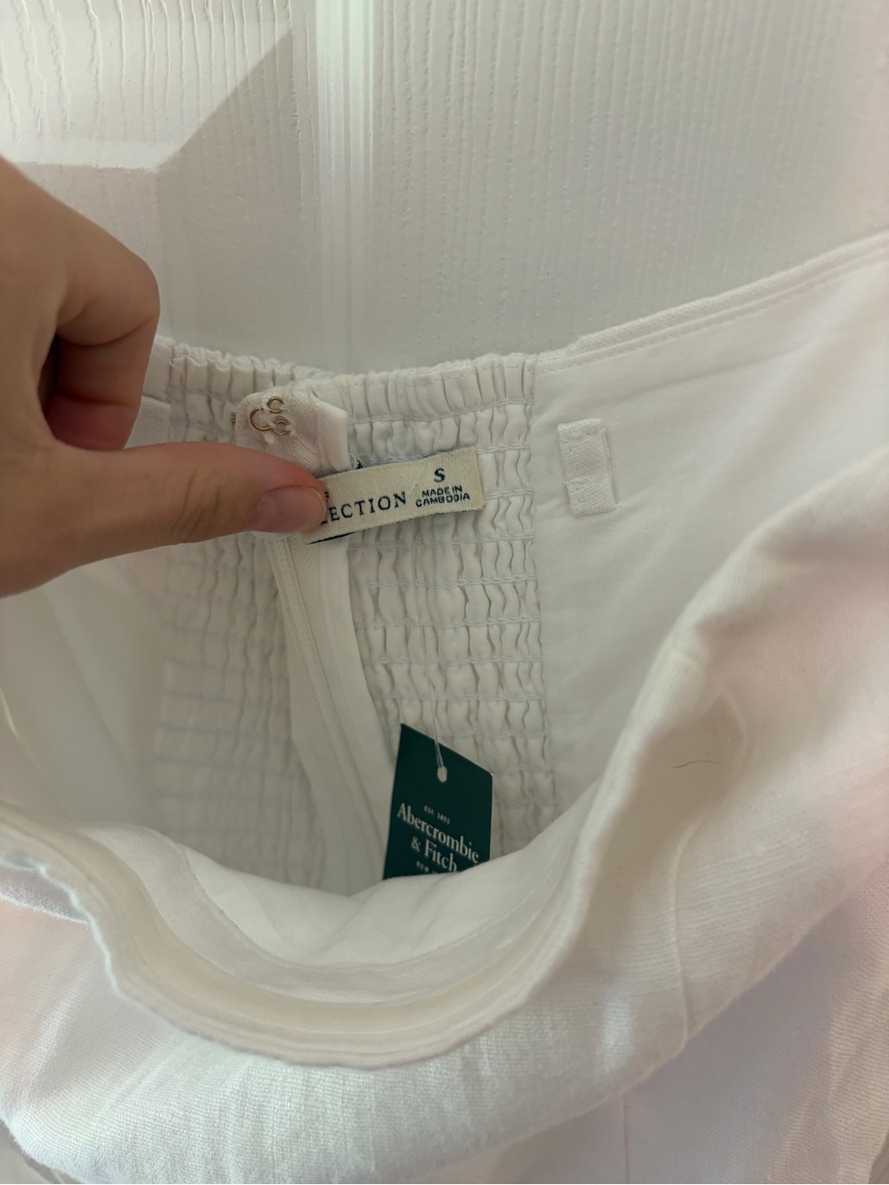 Abercrombie & Fitch Linen Drop-Waist Belted Midi Dress - Picture 3 of 4